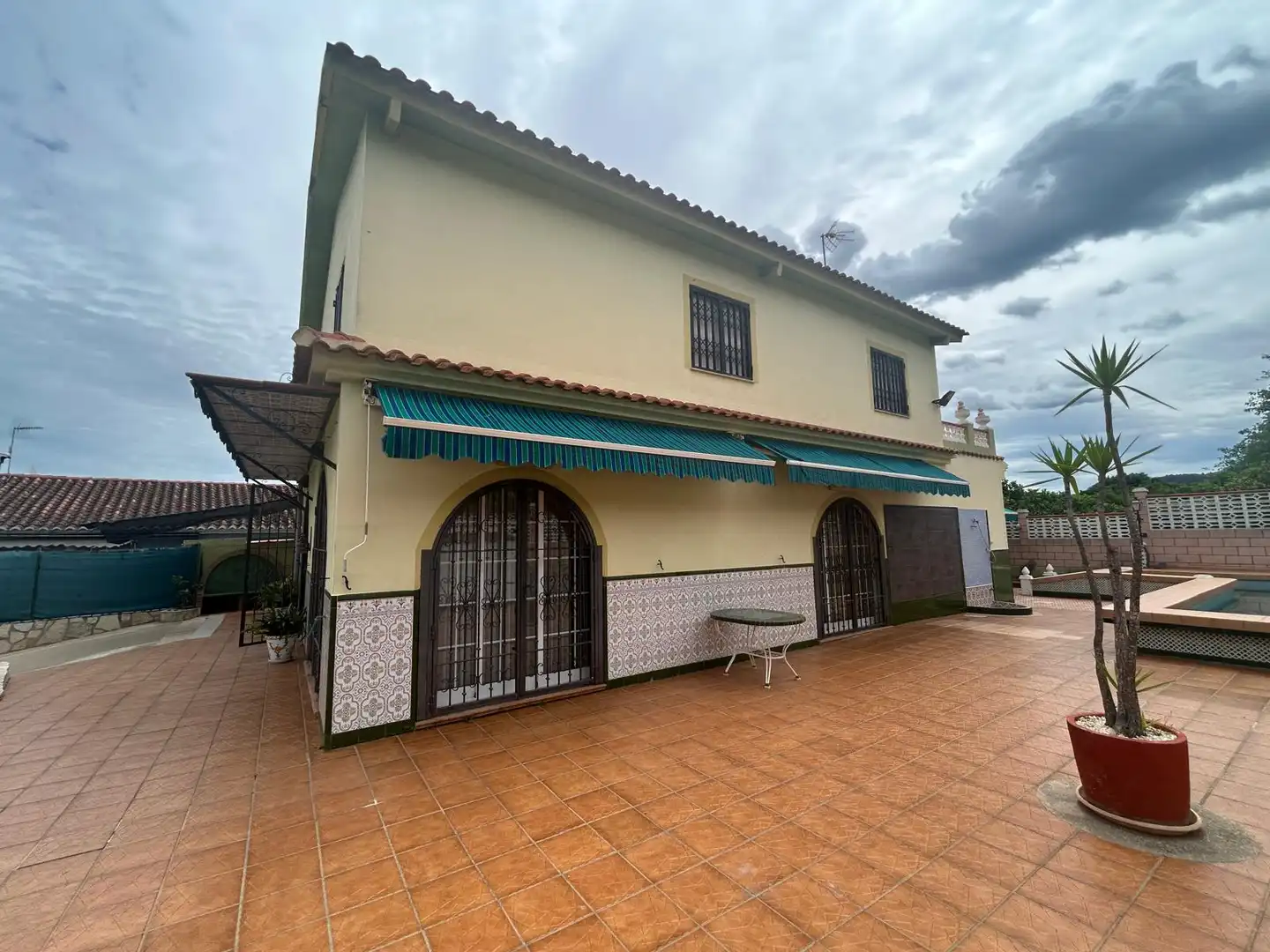 Vista exterior de Casa o chalet en venta en Corbera con Terraza, Amueblado y Horno