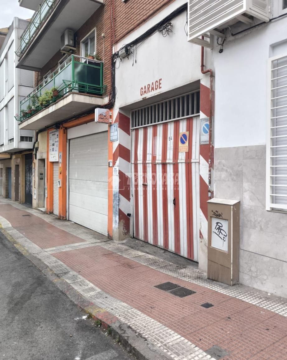 Exterior view of Garage for sale in  Madrid Capital
