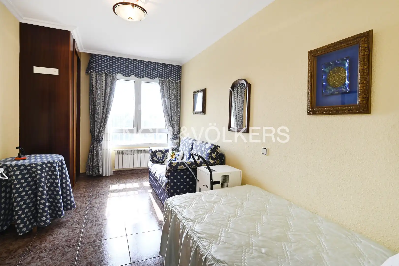 Bedroom of Houses for sale in Camargo  with Heating, Private garden and Terrace