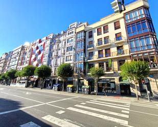 Vista exterior de Pis en venda en Bilbao 