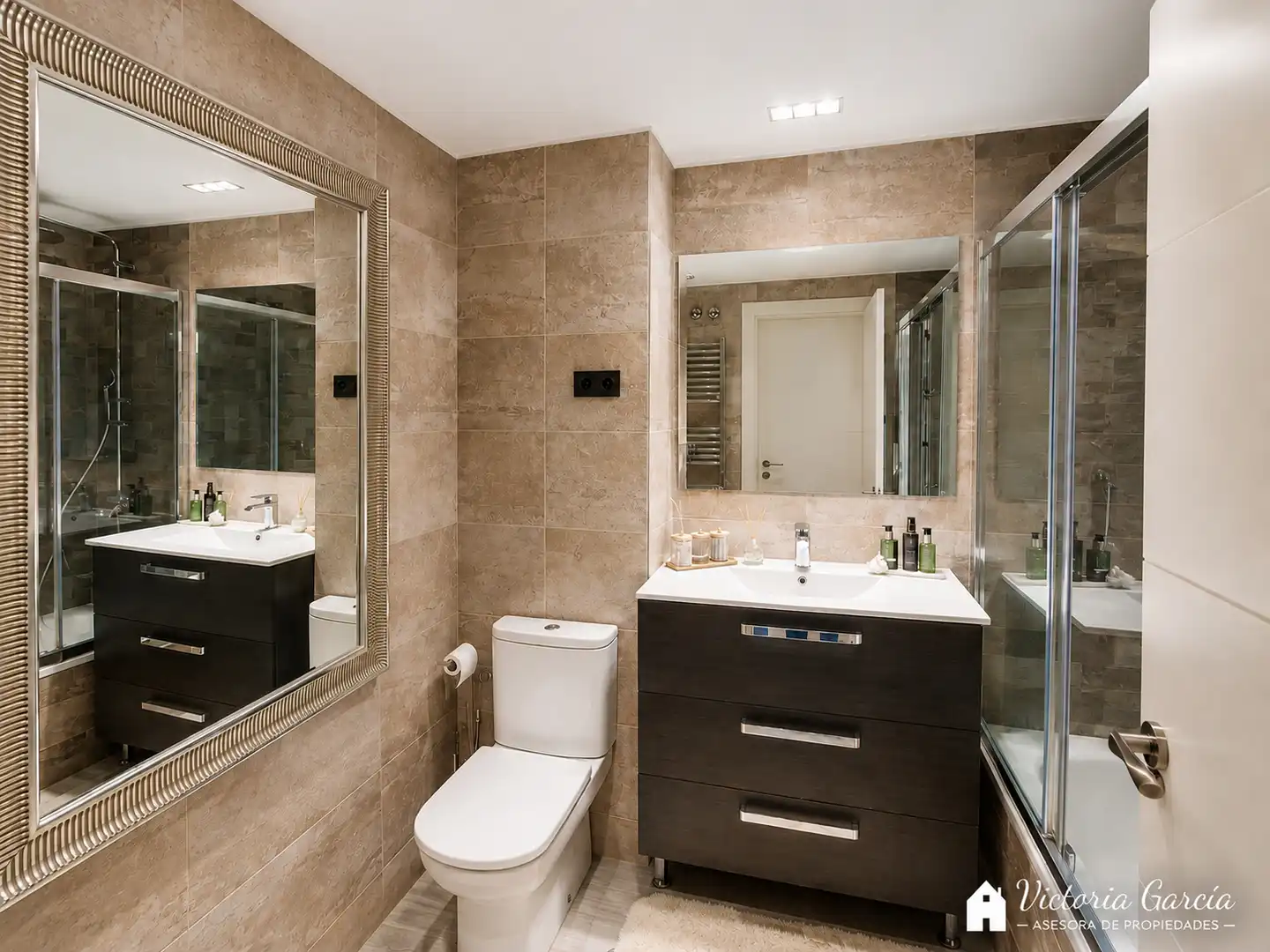 Bathroom of Ground floor for sale in Paracuellos de Jarama  with Air Conditioner, Heating and Storage room