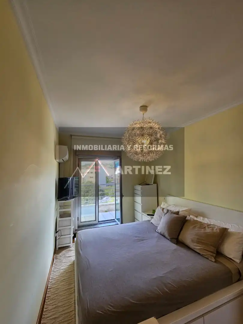 Dormitori de Apartament en venda en Cedeira amb Aire condicionat, Calefacció i Parquet