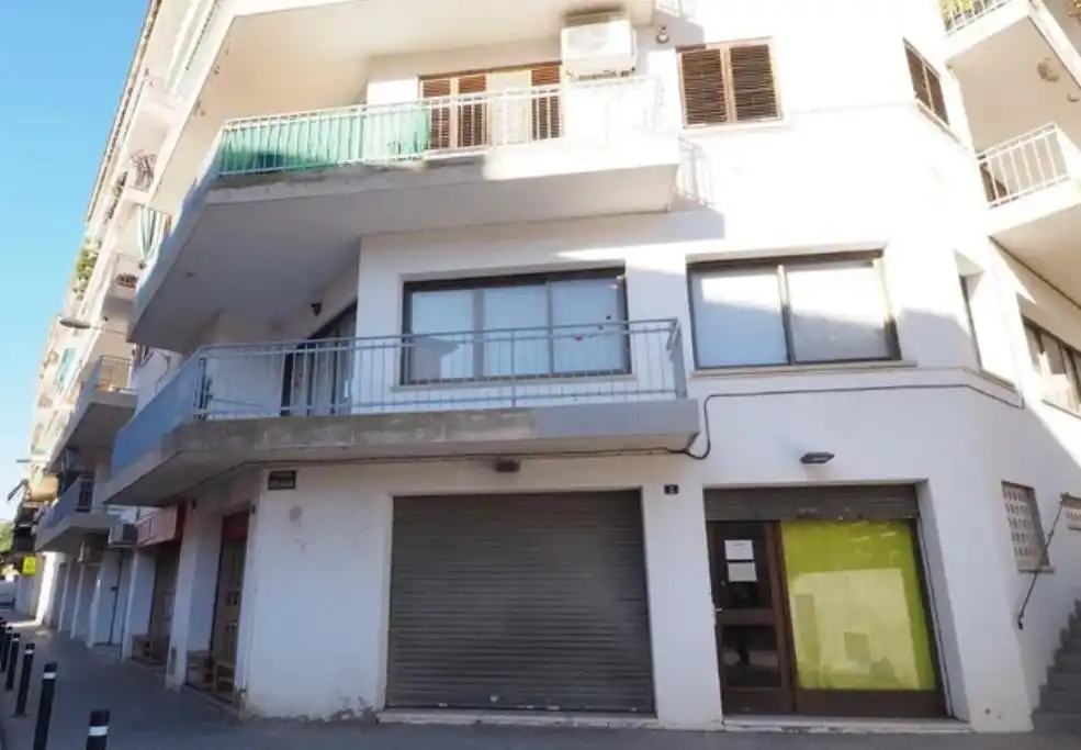 Local comercial en venta en Sant Cebrià de Vallalta, imagen 2