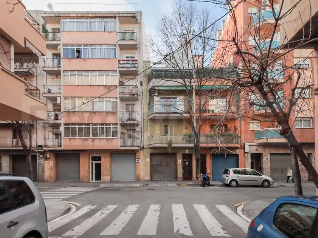 Vista exterior de Pis en venda en Reus