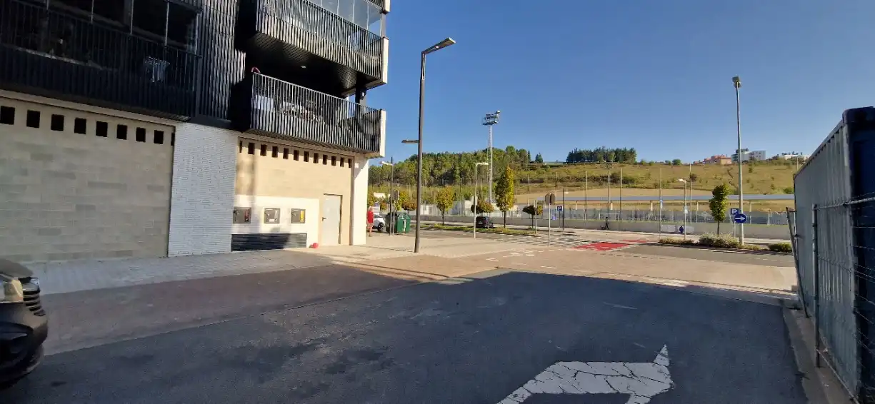 Local comercial de lloguer a Calle Valle de Egüés 2295, imagen 11