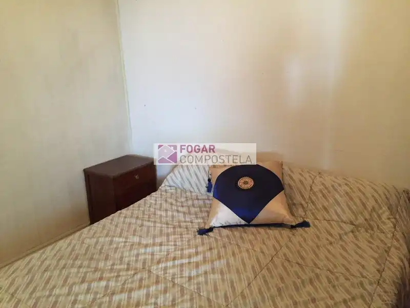 Habitación de Piso de alquiler en Santiago de Compostela  con Amueblado