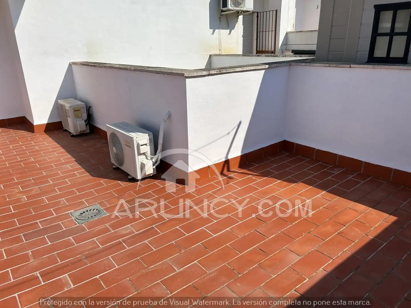 Terraza de Dúplex de alquiler en Alcalá de Guadaira con Aire acondicionado y Terraza