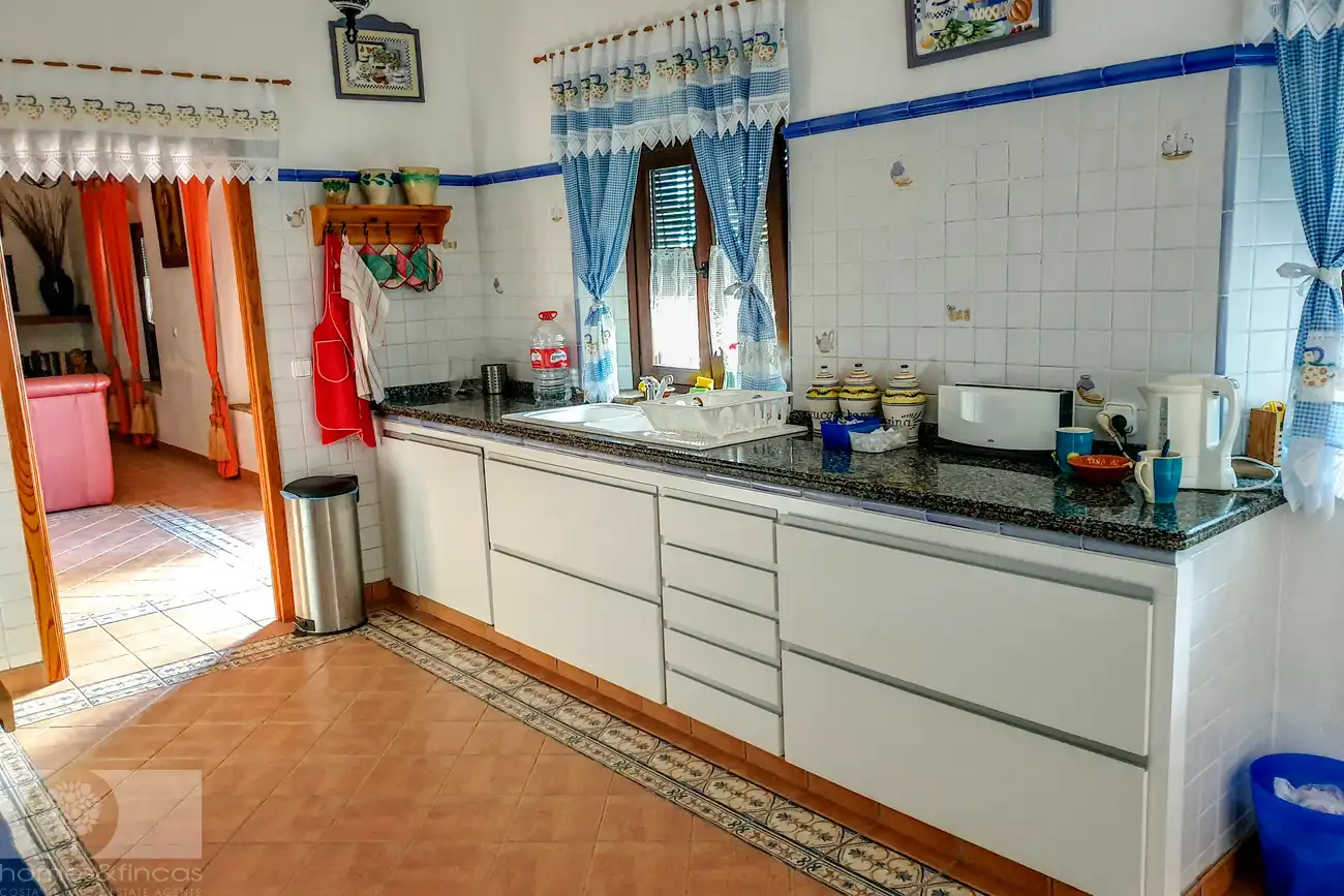 Küche von Gebäude zum Verkauf in Ayamonte