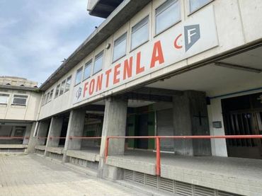 Oficina amb ascensor en venda a Praza de Luís Seoane local 7