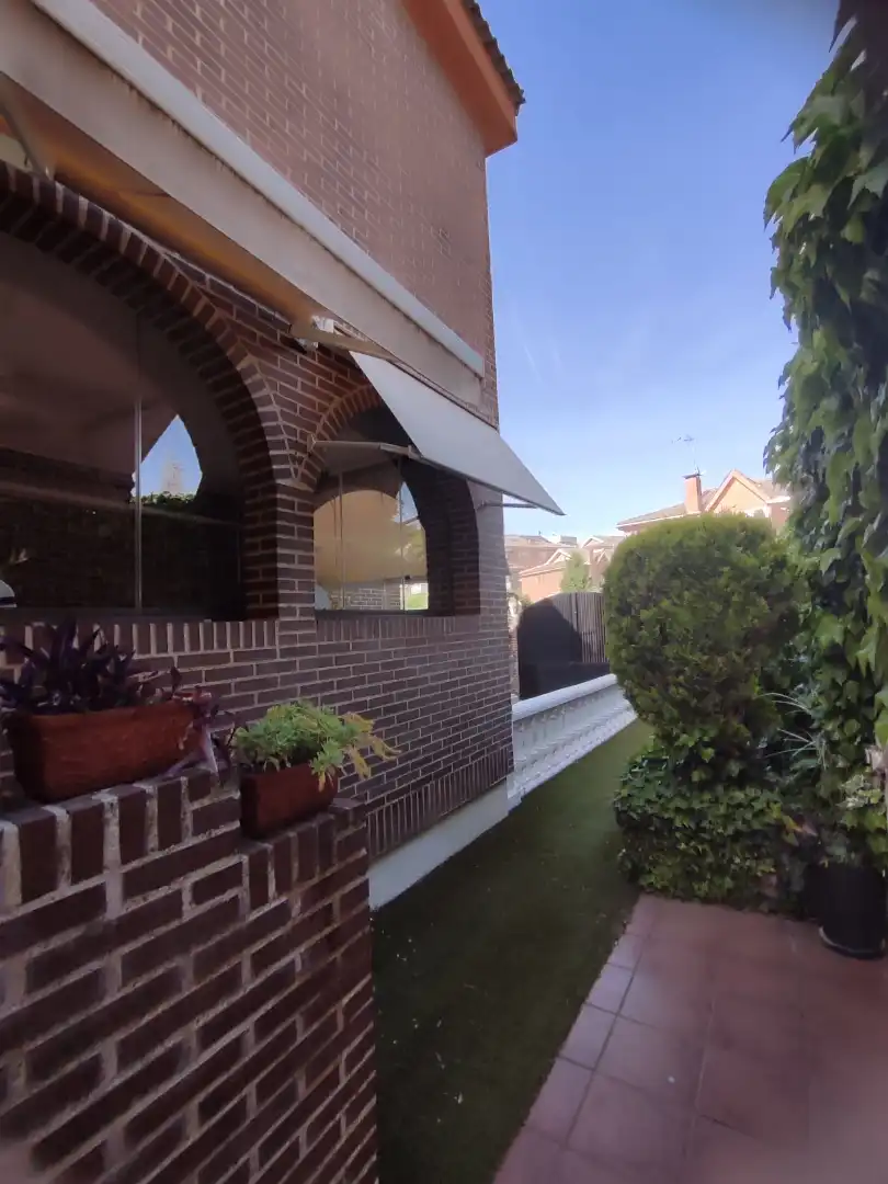 Terrassa de Casa adosada en venda en Arganda del Rey amb Aire condicionat, Calefacció i Jardí privat