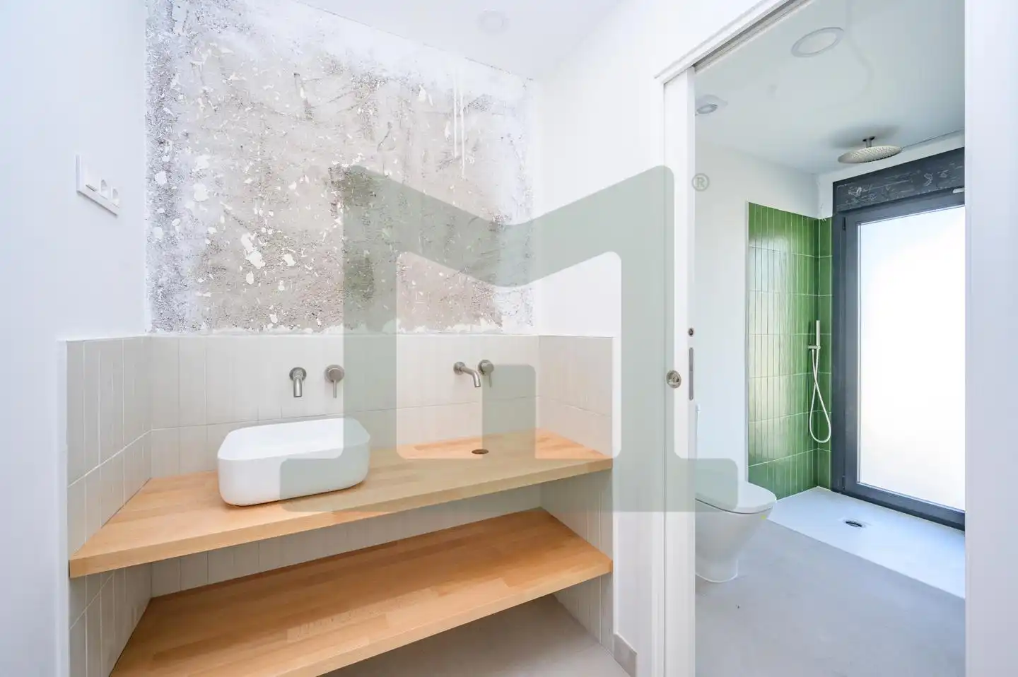 Baño de Casa adosada en venta en Griñón con Calefacción, Jardín privado y Piscina