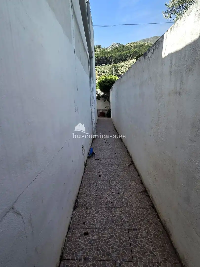 Vista exterior de Casa o xalet en venda en Pegalajar amb Aire condicionat, Terrassa i Traster