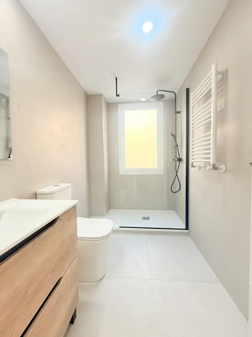 Baño de Piso en venta en Leganés con Aire acondicionado, Parquet y Trastero