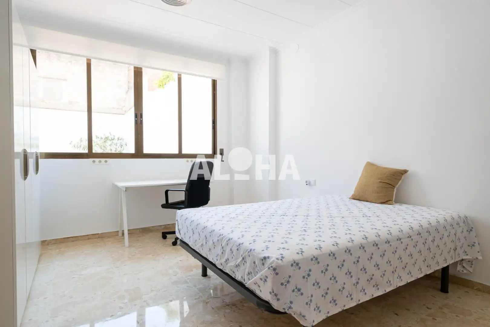 Habitación de Apartamento de alquiler en Valencia