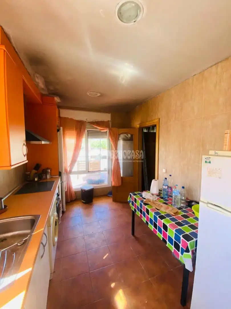 Küche von Haus oder Chalet zum Verkauf in Escalona mit Klimaanlage, Abstellraum und Balkon