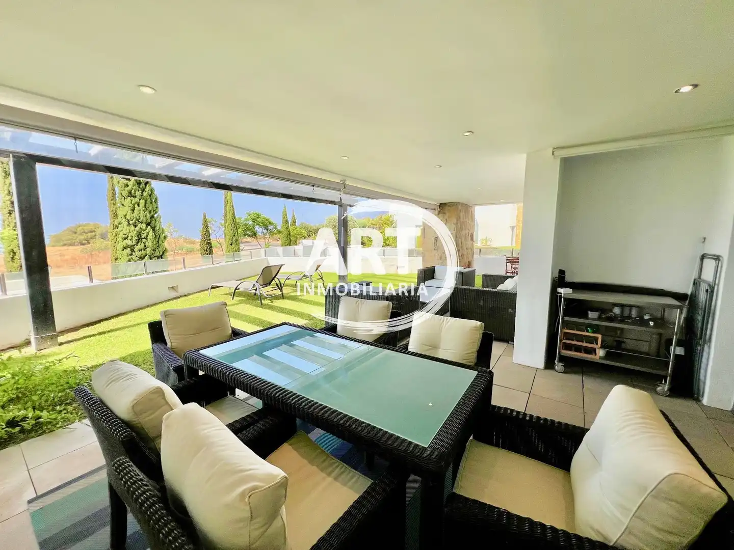 Terrassa de Apartament en venda en Benahavís amb Aire condicionat, Calefacció i Jardí privat