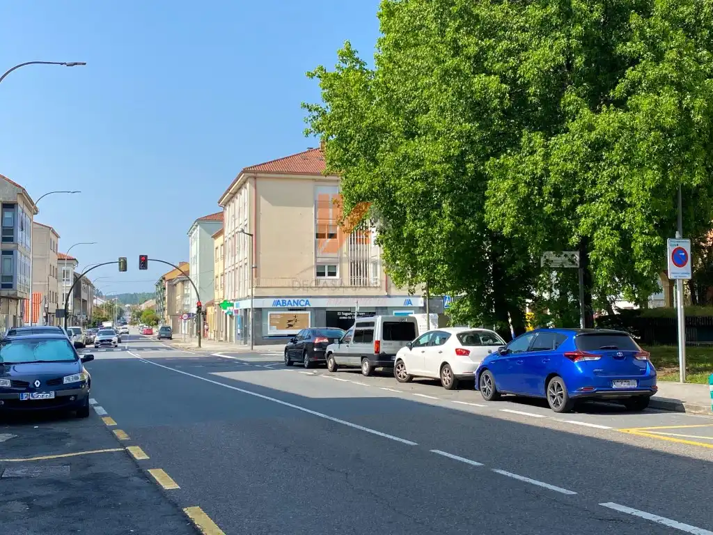 Exterior view of Commercial properties for sale in Santiago de Compostela 
