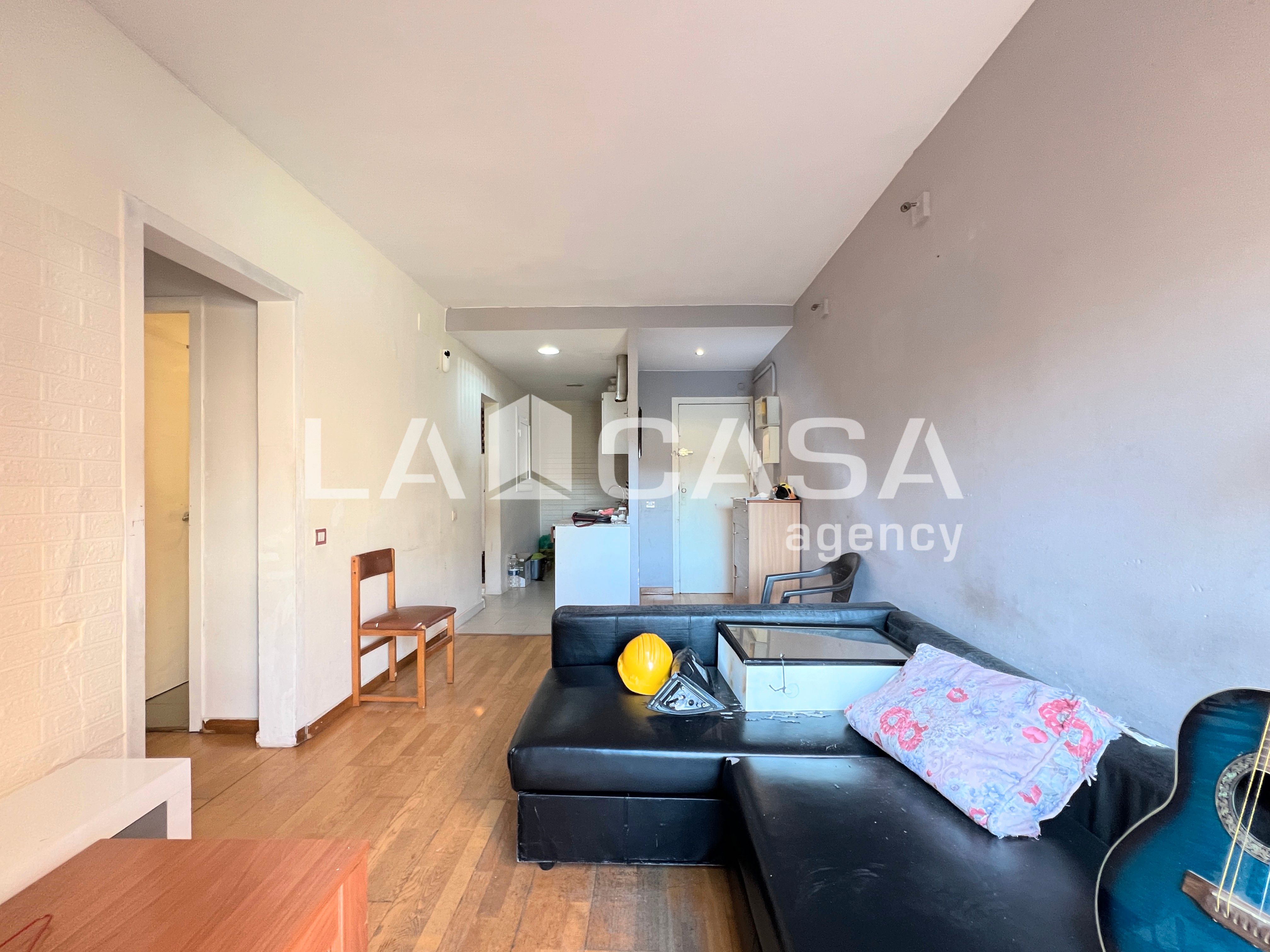 Flat for sale in Llefià, Artigues - Llefià