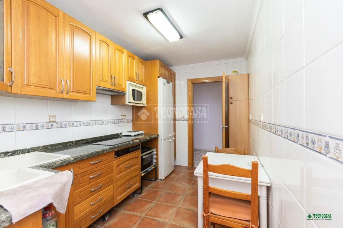 Cocina de Piso en venta en  Almería Capital con Aire acondicionado