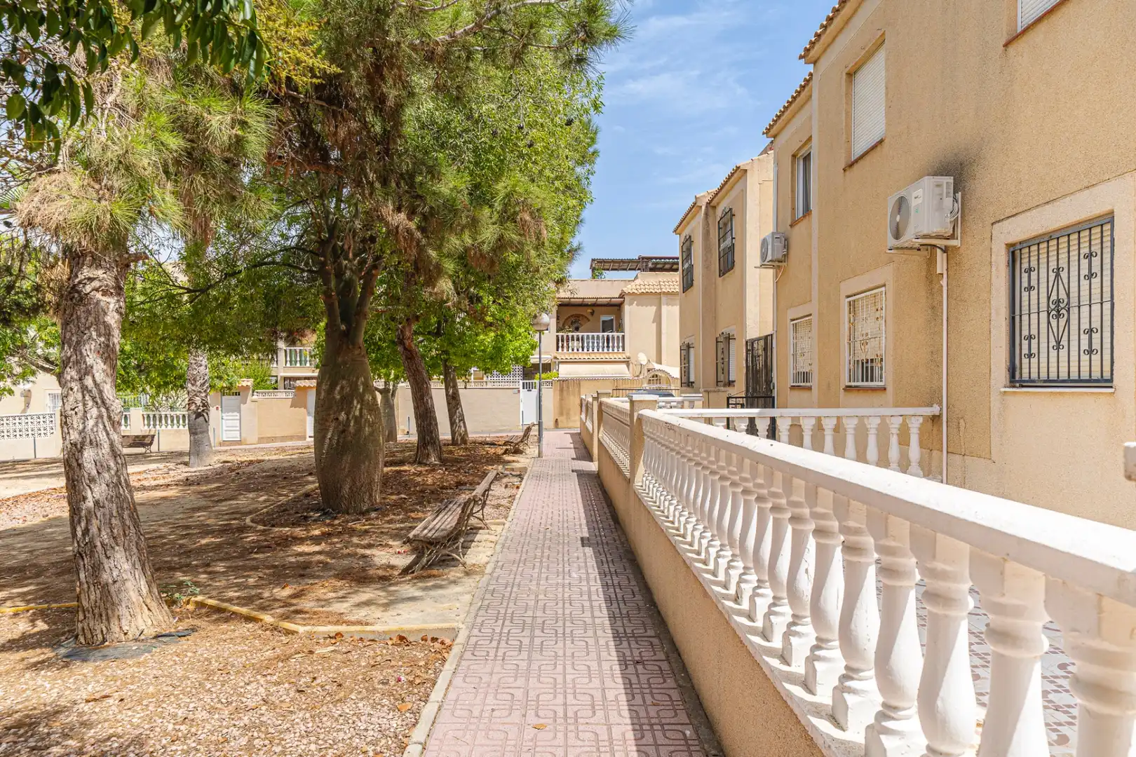 Vista exterior de Pis en venda en Torrevieja amb Calefacció, Forn i Rentadora