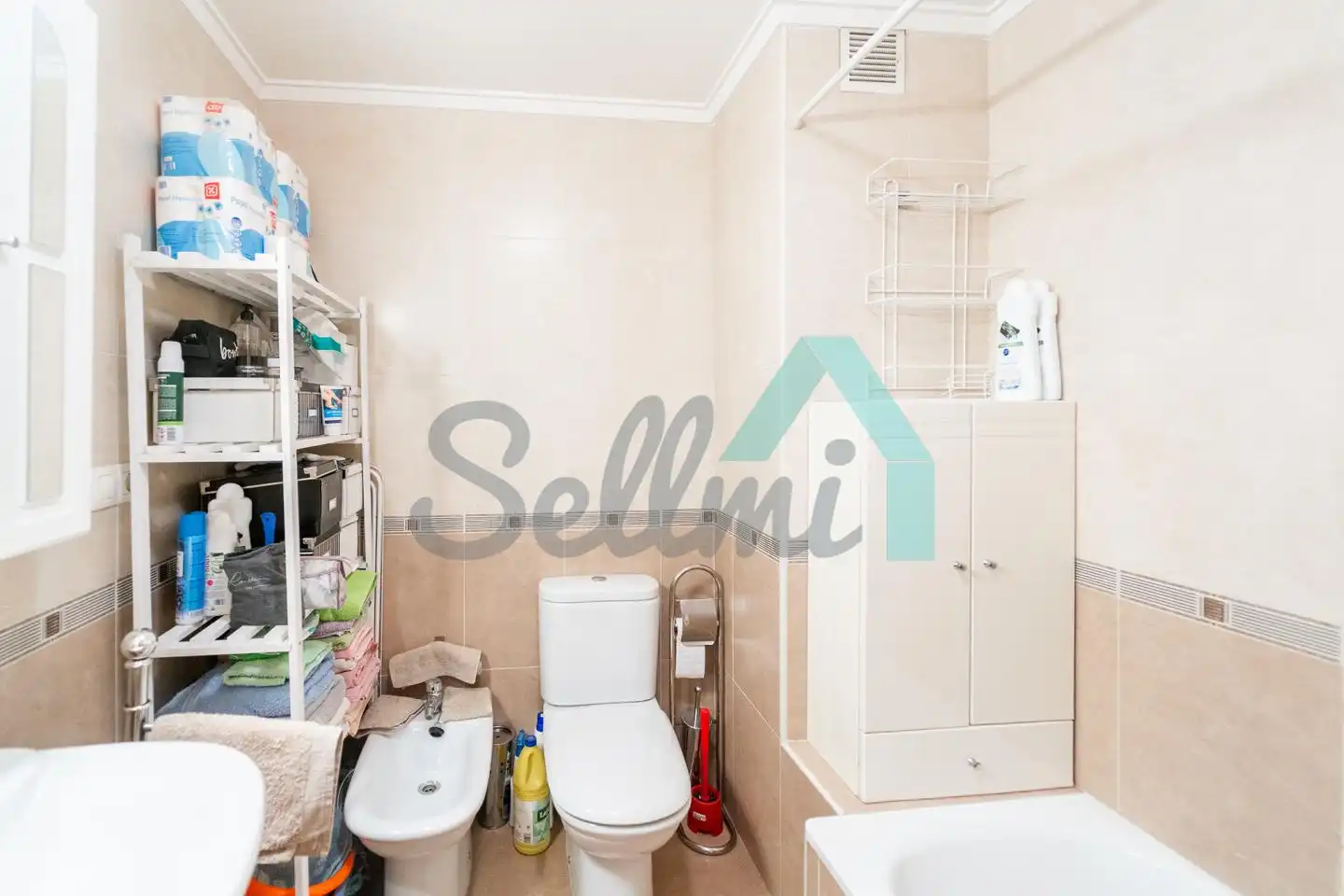 Baño de Piso en venta en San Martín del Rey Aurelio con Calefacción, Parquet y Trastero