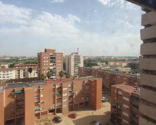 Exterior view of Flat for sale in Badajoz Capital  with Balcony