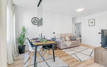 Sala d'estar de Pis en venda en  Barcelona Capital amb Moblat