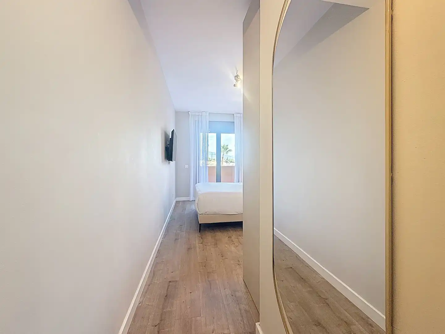 Bedroom of Apartments for sale in Benahavís  with Air Conditioner, Terrace and Swimming Pool
