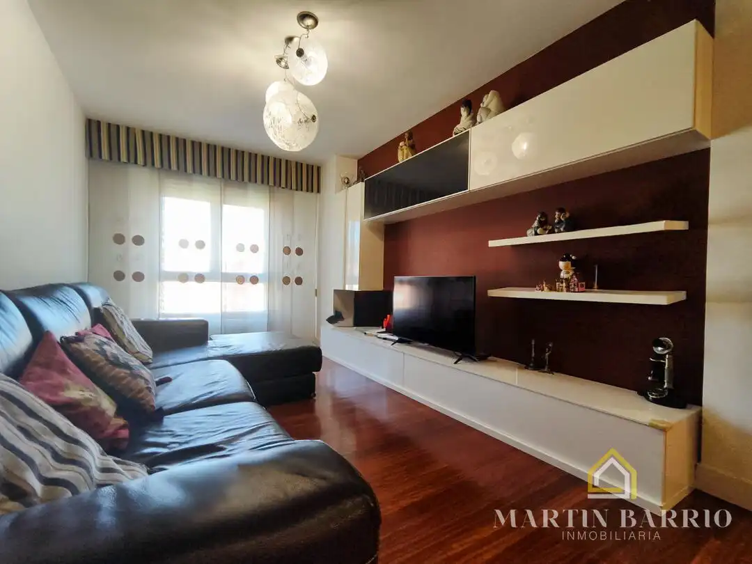 Living room of Flat for sale in Muskiz  with Heating, Terrace and Storage room