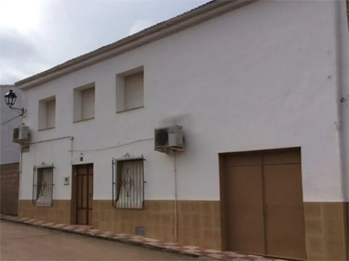 Vista exterior de Casa adosada en venta en Arroyo del Ojanco, Jaén