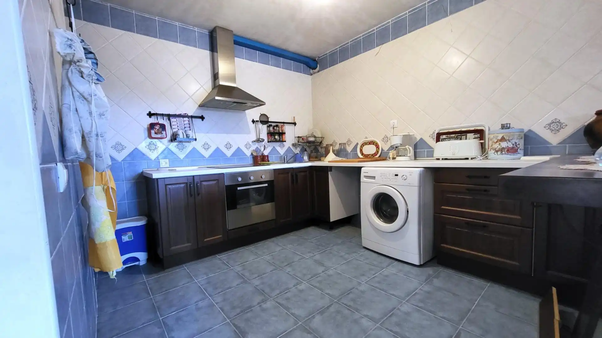Cuina de Casa o xalet en venda en Villanueva de Ávila amb Jardí privat, Terrassa i Traster