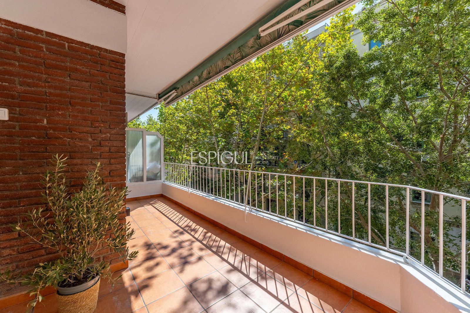 Balcony of Flat for sale in  Barcelona Capital  with Air Conditioner, Heating and Parquet flooring