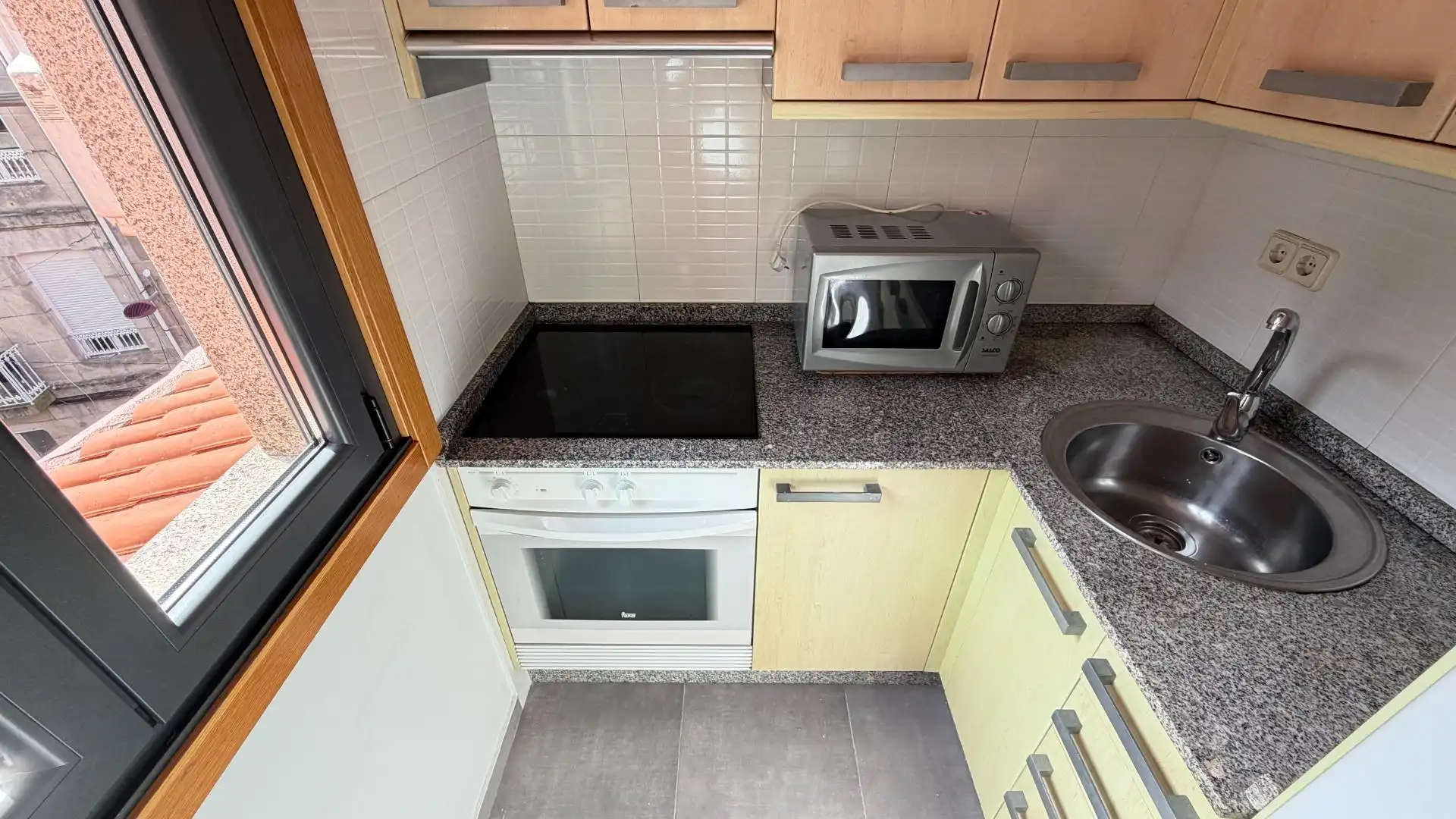 Kitchen of Flat for sale in Vigo   with Heating
