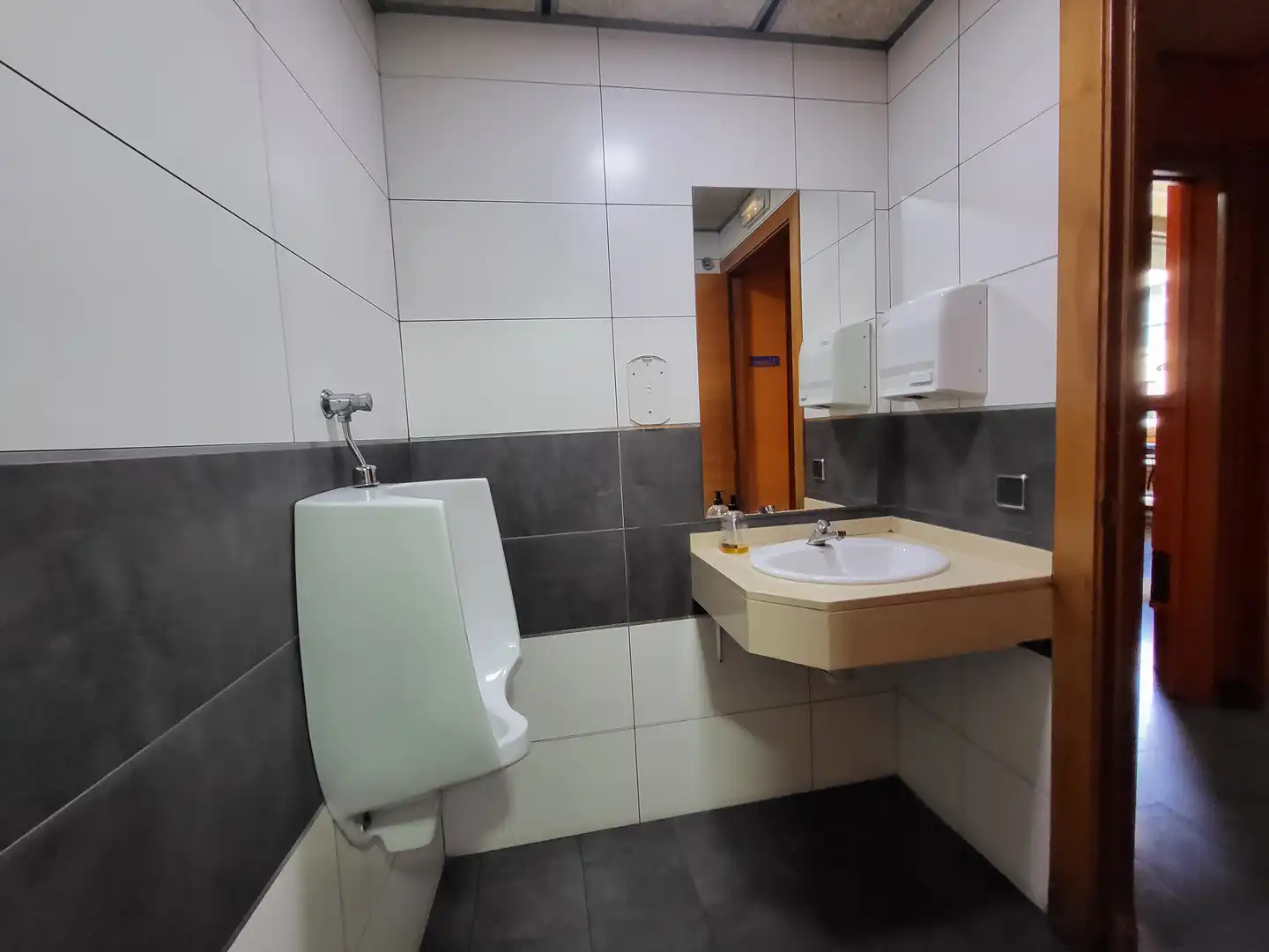 Local comercial en venda a Calella, imagen 25