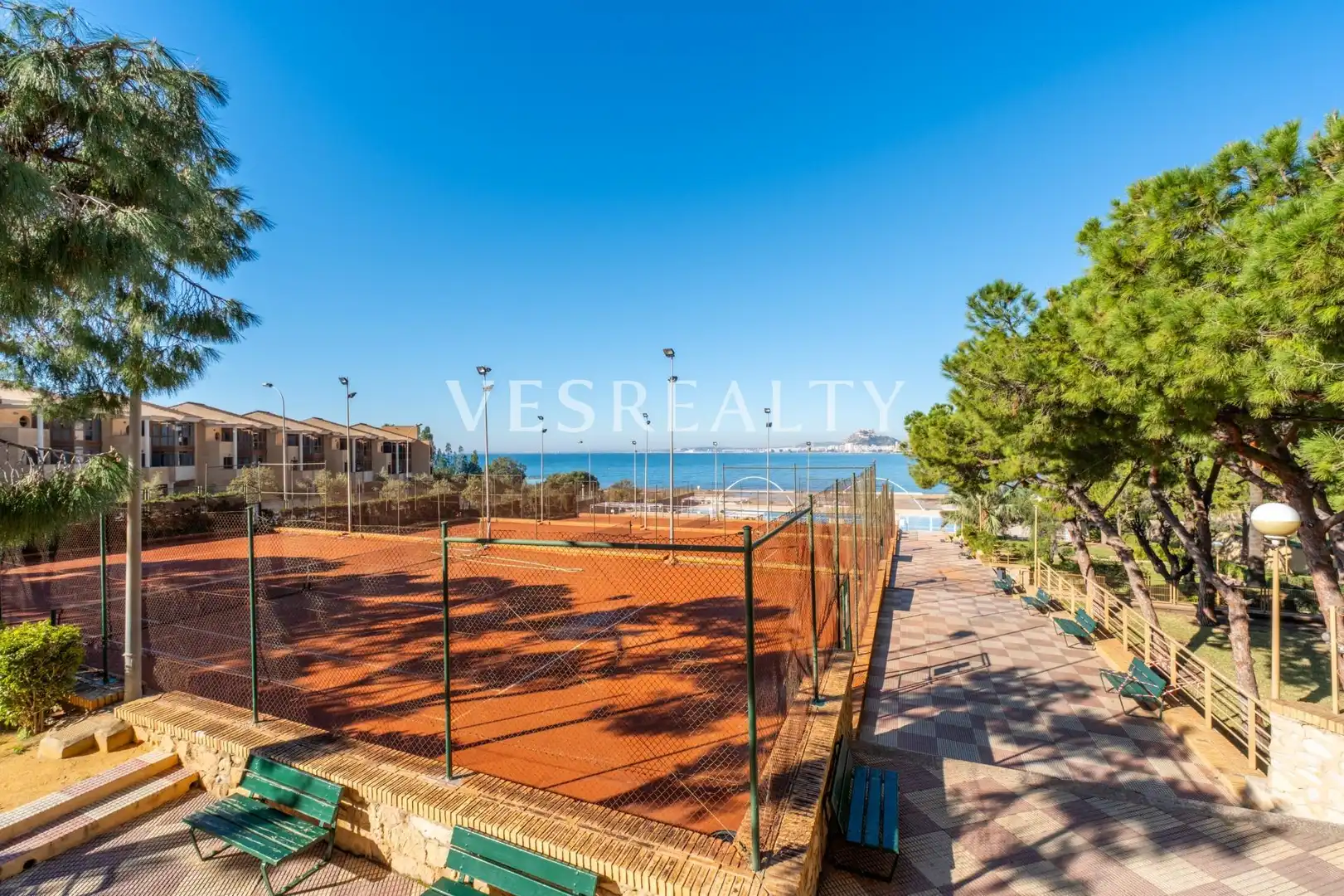 Flat with pool for sale in Playa de San Juan - El Cabo de las Huertas, imagen 32