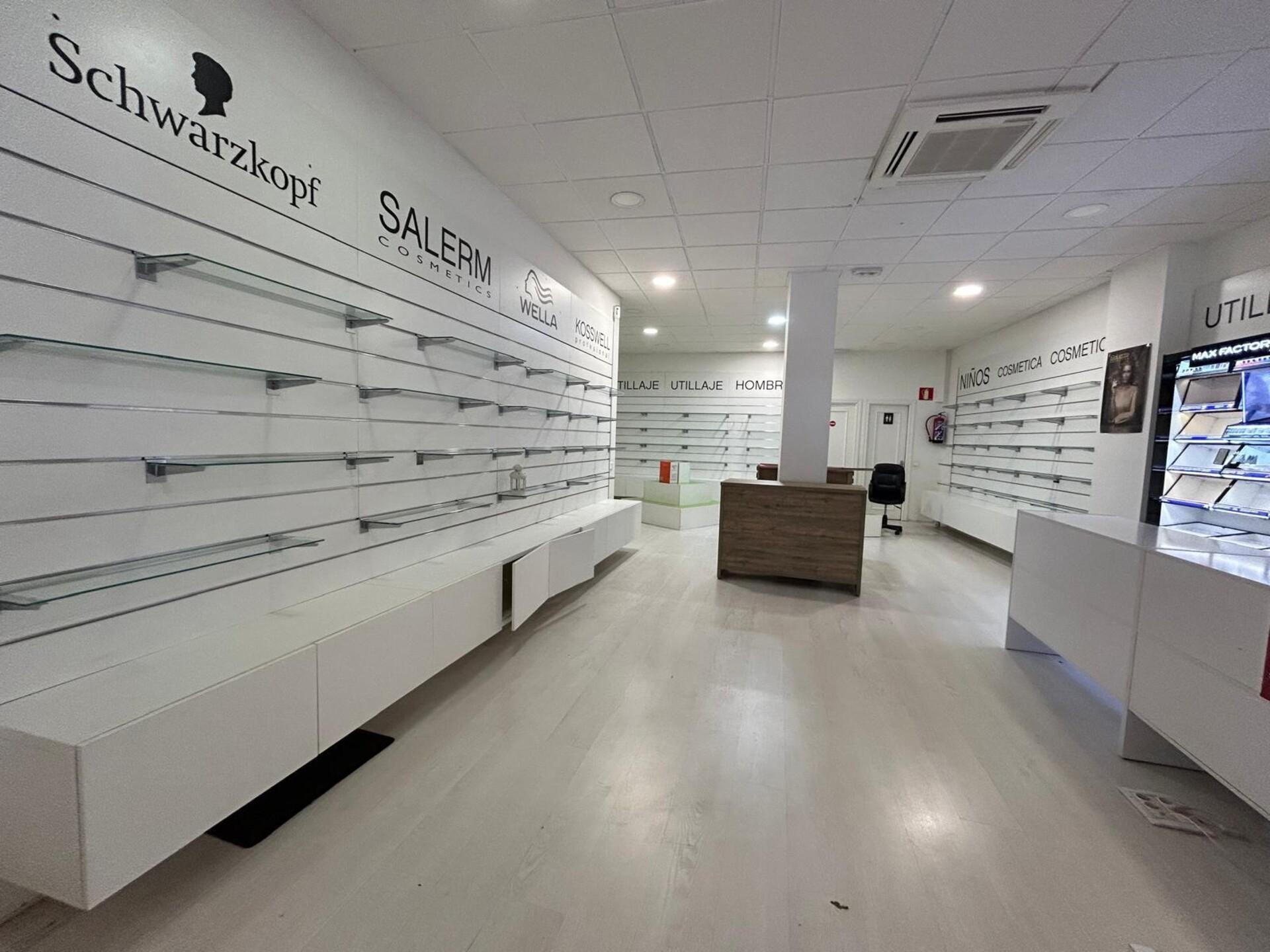 Local de alquiler en Calle Julián Berrendero, 6, San Agustín del Guadalix pueblo