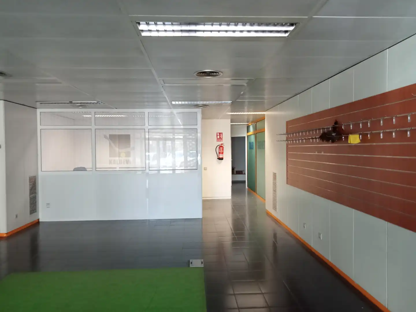 Local de alquiler en Burjassot con Parquet