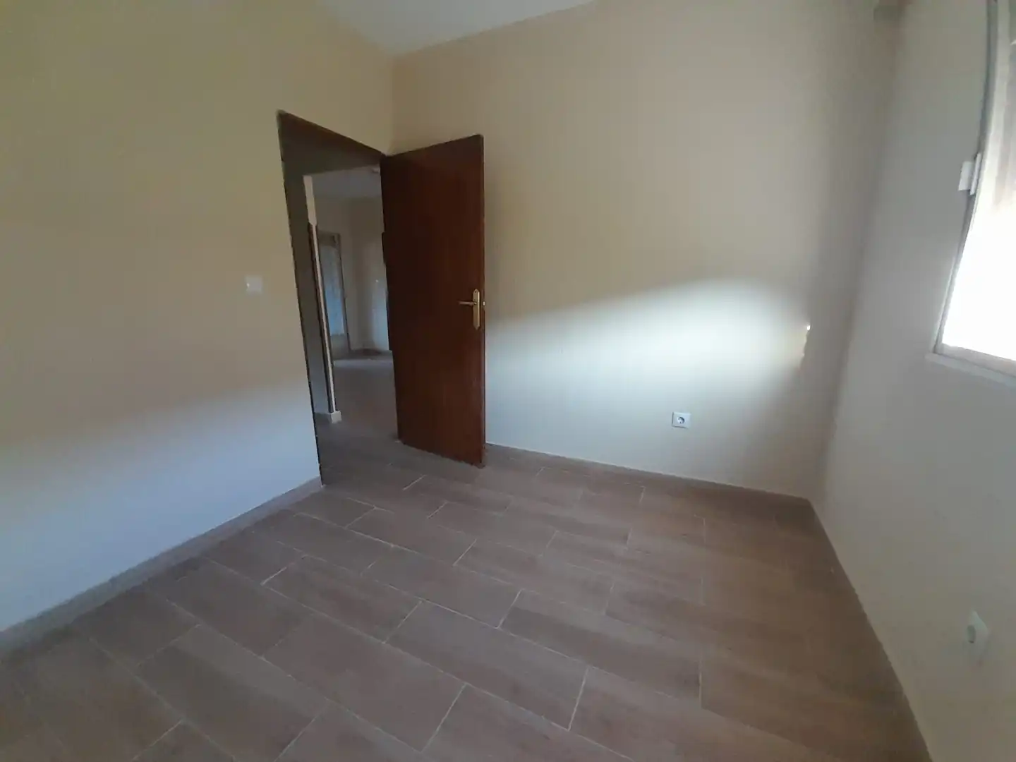 Flat for sale in PAU 2-600