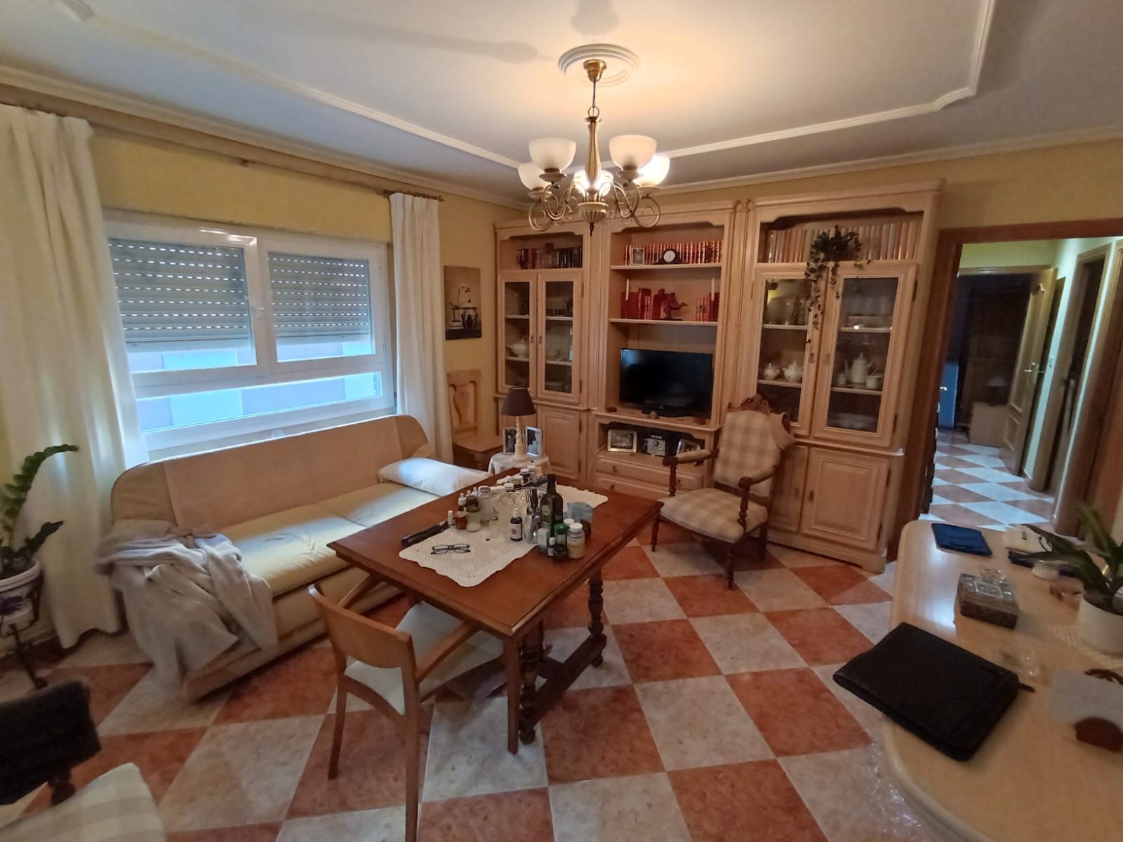 Sala d'estar de Pis en venda en Argamasilla de Alba amb Calefacció, Terrassa i Moblat