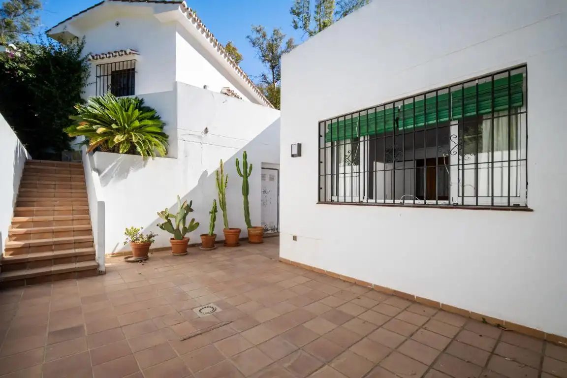 Vista exterior de Casa o chalet en venta en Marbella con Aire acondicionado, Jardín privado y Terraza