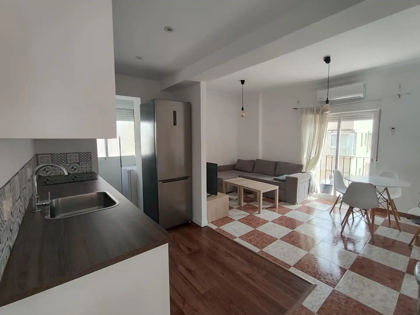 Wohnzimmer von Wohnung zur Miete in Granada mit Terrasse, Möbliert und Balkon