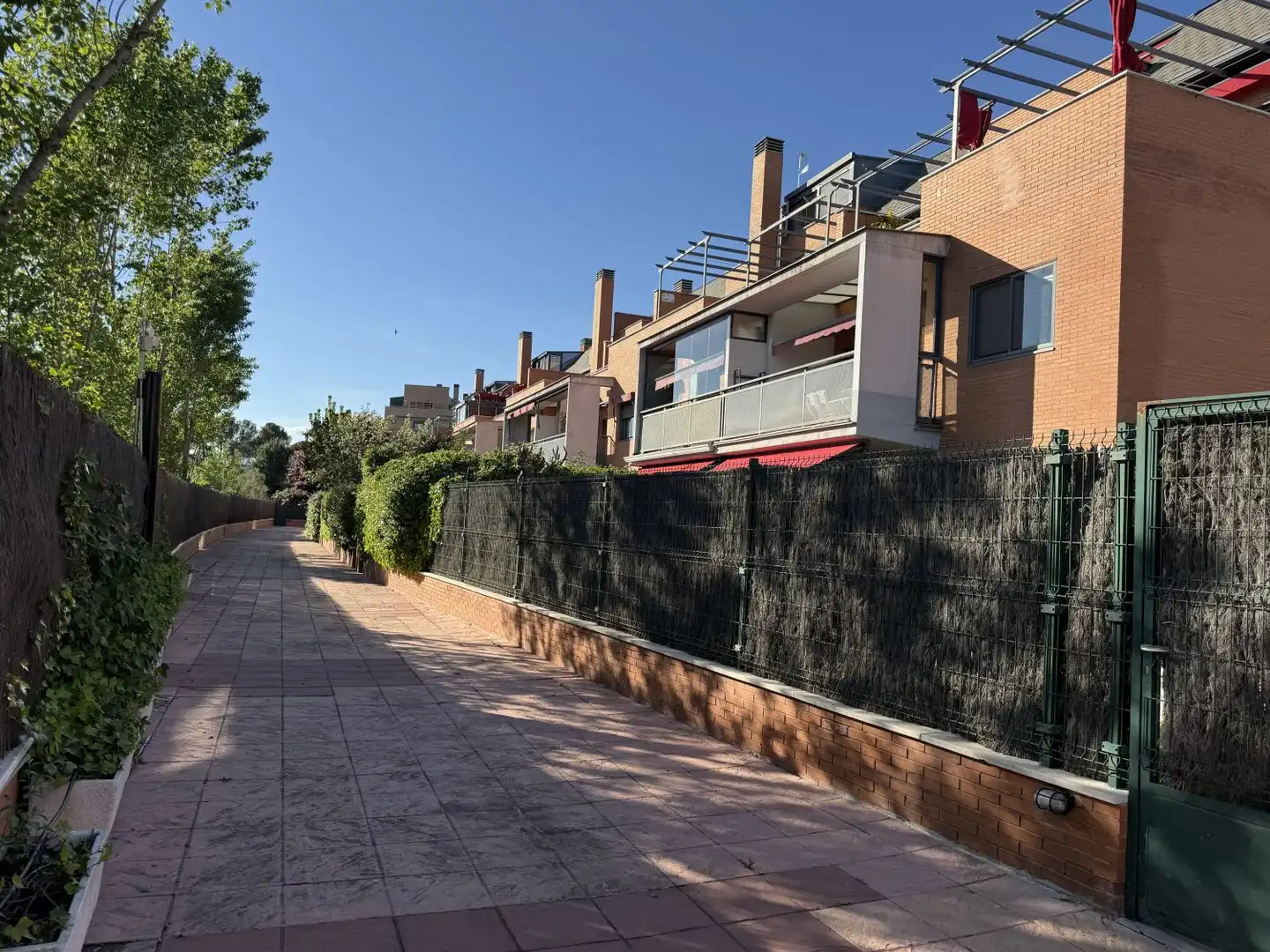 Exterior view of Flat for rent in Las Rozas de Madrid  with Air Conditioner, Parquet flooring and Terrace