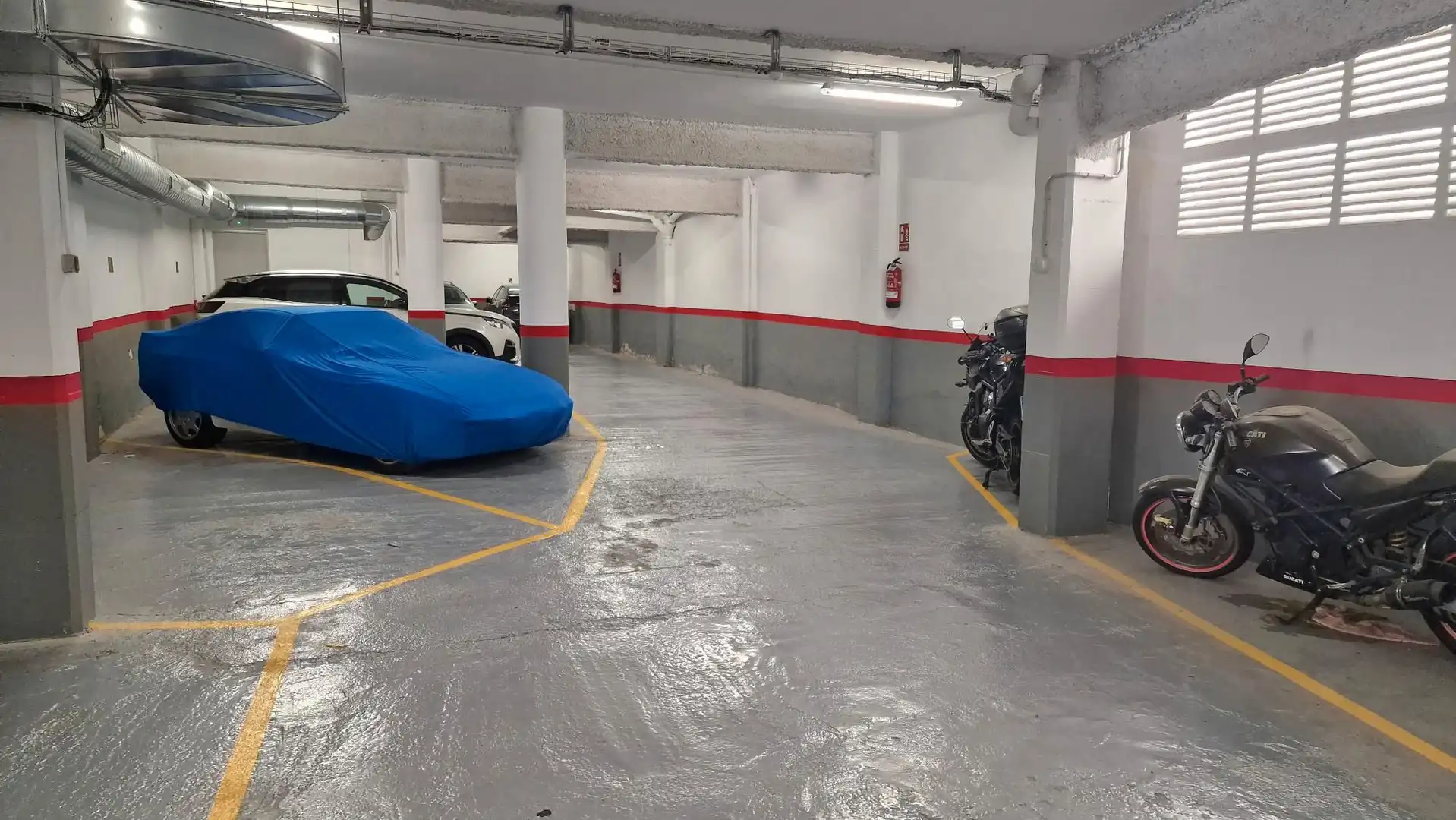Parkplatz von Garage zum Verkauf in Sant Esteve Sesrovires