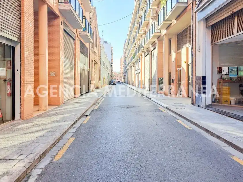 Garatge en venda a Calle LIRIO, El Grau