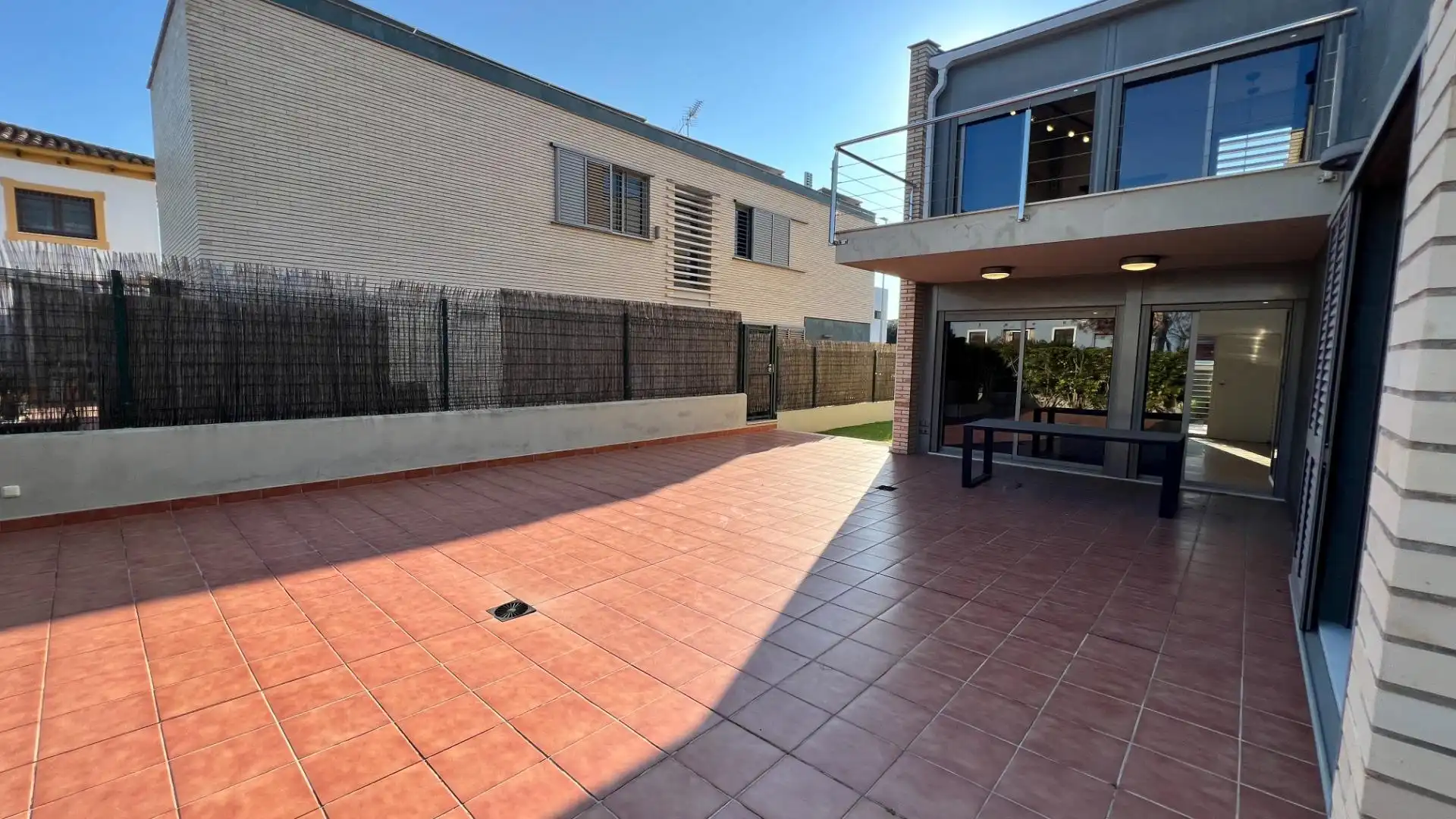 Terrassa de Casa o xalet en venda en Castellón de la Plana / Castelló de la Plana amb Aire condicionat, Calefacció i Jardí privat