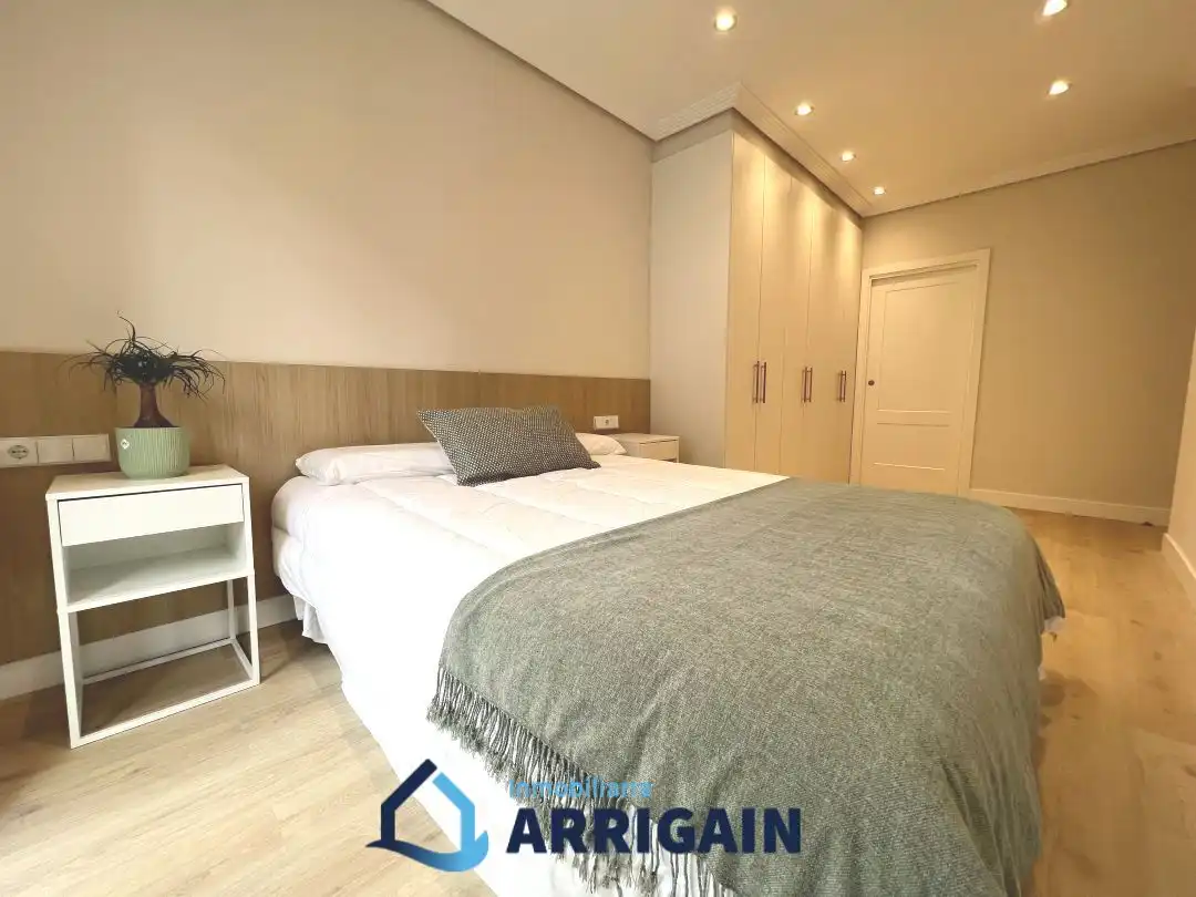 Wohnung zur Miete in Calle Arrasate, Área Romántica
