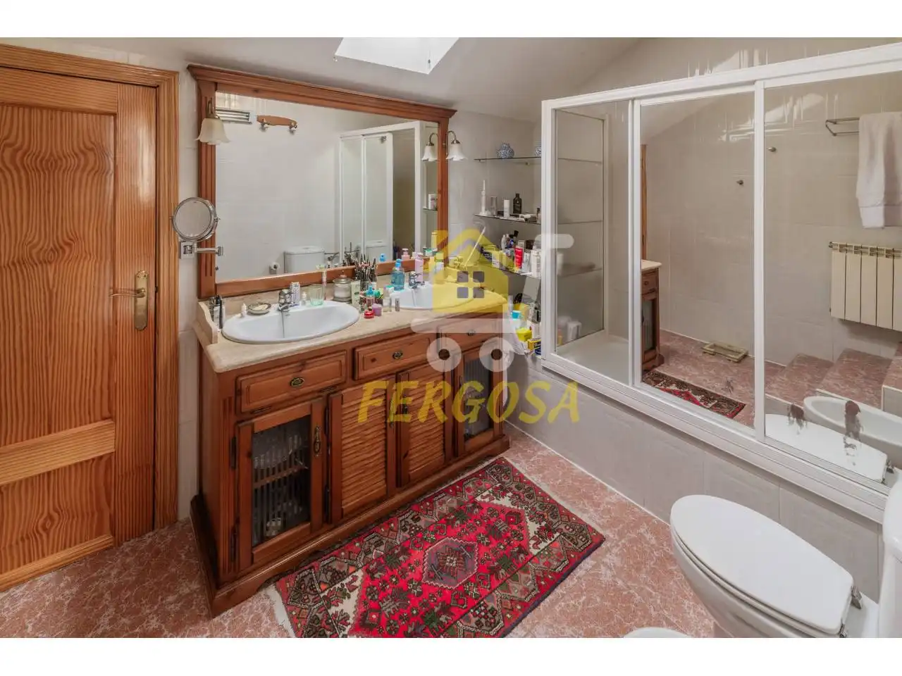 Bany de Casa o xalet en venda en Cobisa amb Calefacció, Jardí privat i Terrassa