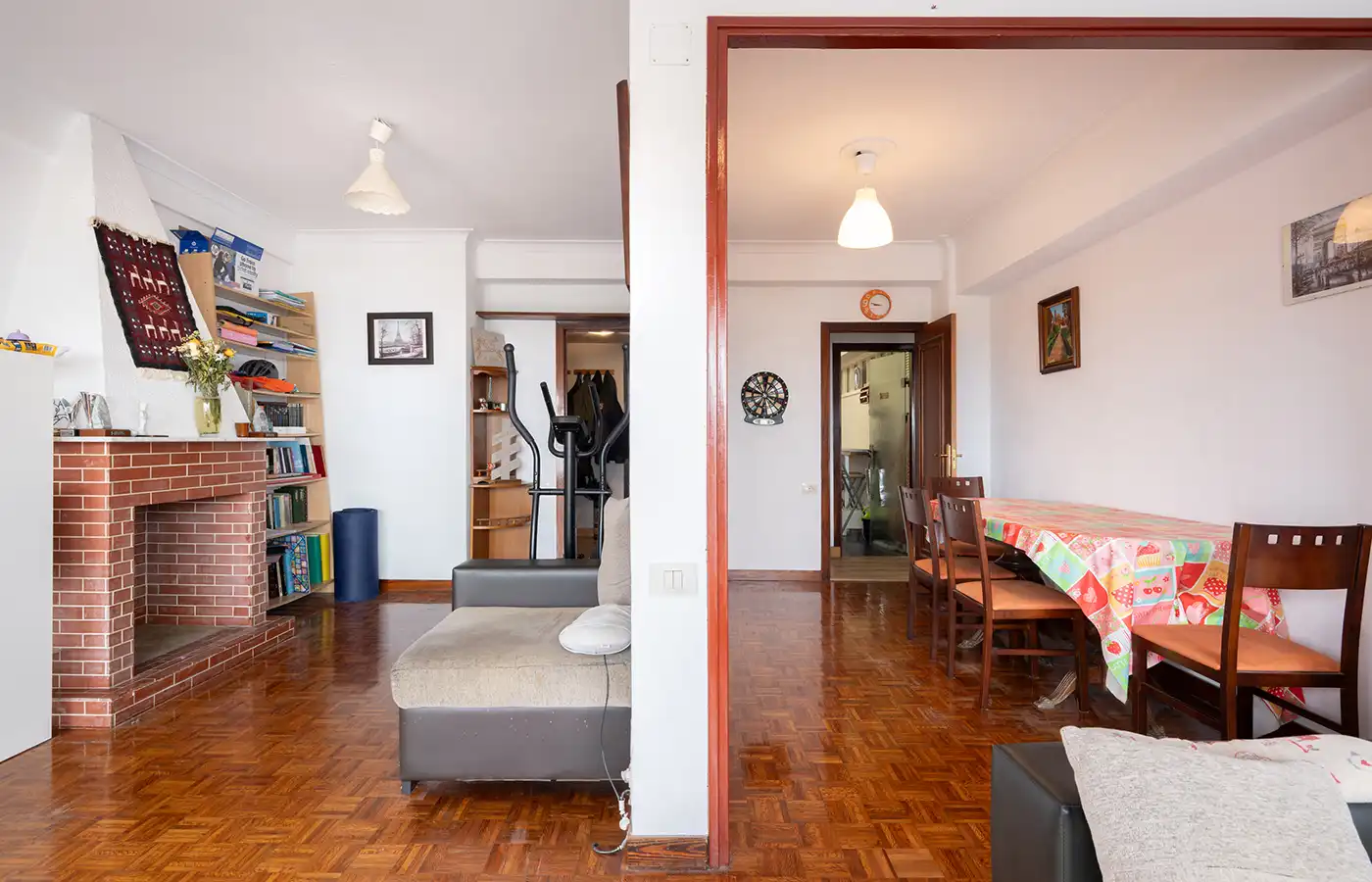 Esszimmer von Wohnung zum Verkauf in A Coruña Capital  mit Parkett, Möbliert und Ofen