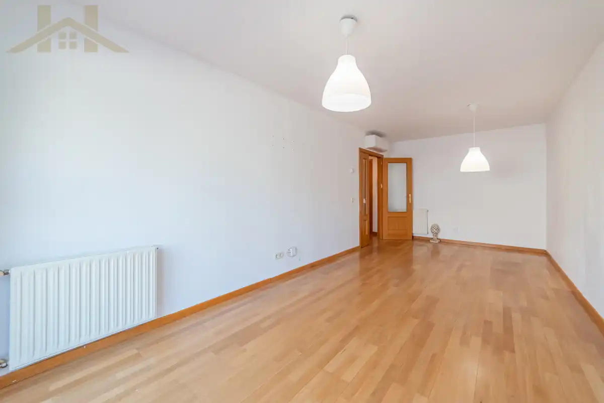 Wohnung zum Verkauf in Valdemoro mit Klimaanlage, Heizung und Parkett