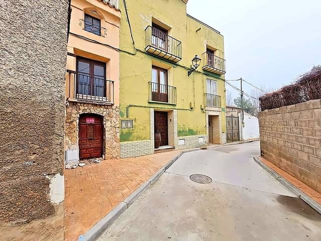 Casa-chalet en Venta en C/ Florida en Agón